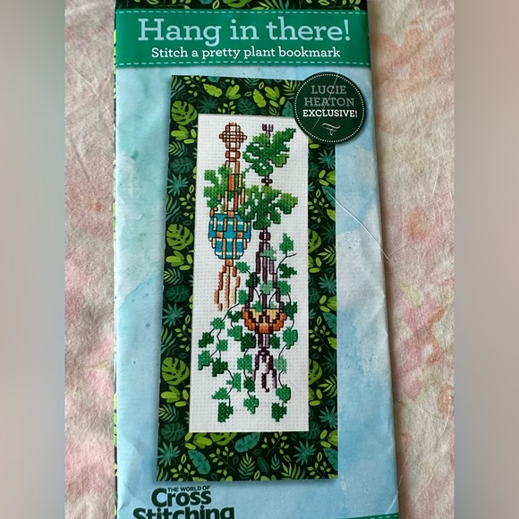 NWOT 13 Quick and Easy Cross Stitch Kits - Picture 10 of 10